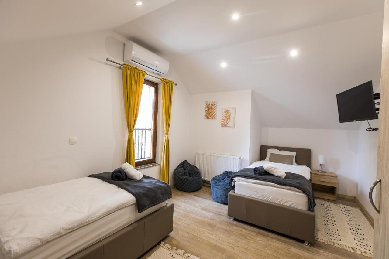 Senjska Villa Josipdol Bagian luar foto